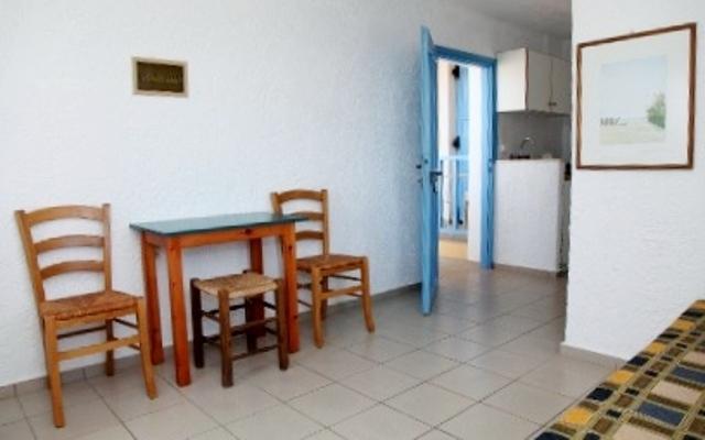הרסוניסוס Mareva Hotel Apartments חדר תמונה