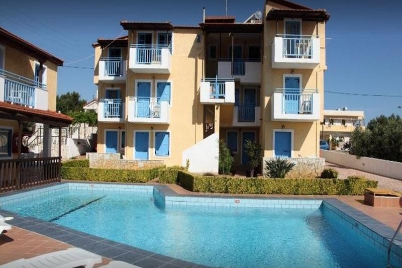 הרסוניסוס Mareva Hotel Apartments מראה חיצוני תמונה