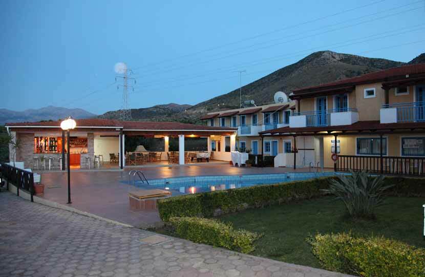 הרסוניסוס Mareva Hotel Apartments מראה חיצוני תמונה